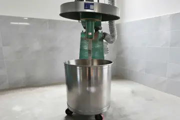 Industrial high-speed bead mill for grinding pigment paste to ensure fine particle size and color consistency